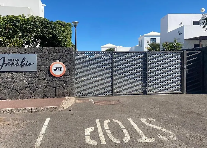 Casa Panadero's, 3 Bed With Heated Pool Playa Blanca (Lanzarote)